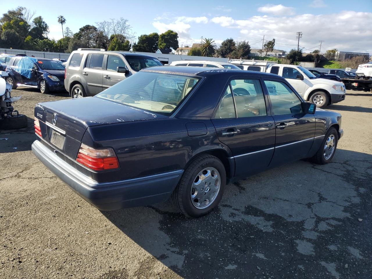 WDBEA34E1RC126615 1994 Mercedes-Benz E 420