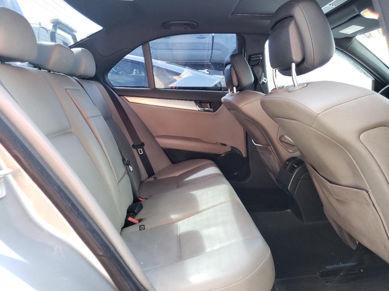 WDDGF54X78F178584 2008 Mercedes-Benz C 300