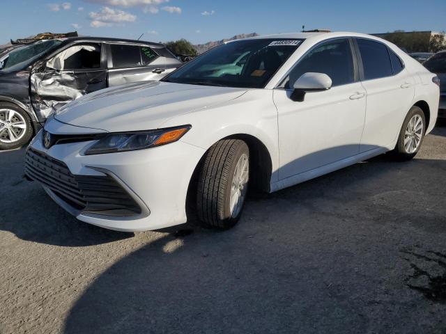 Lot #2455340691 2023 TOYOTA CAMRY LE salvage car