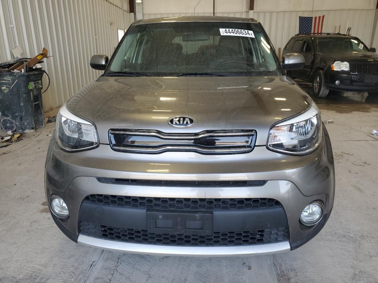 KNDJP3A58J7593708 2018 Kia Soul +