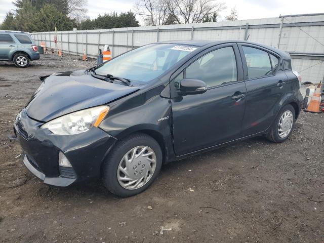 2014 Toyota Prius c 