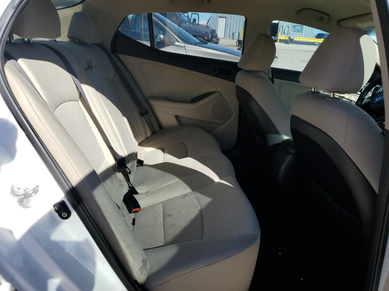 KNAGM4A79E5452882 2014 Kia Optima Lx