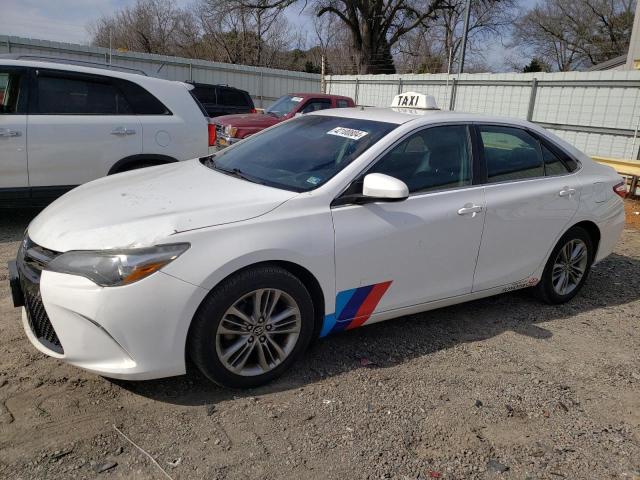 Lot #2339895947 2016 TOYOTA CAMRY LE salvage car