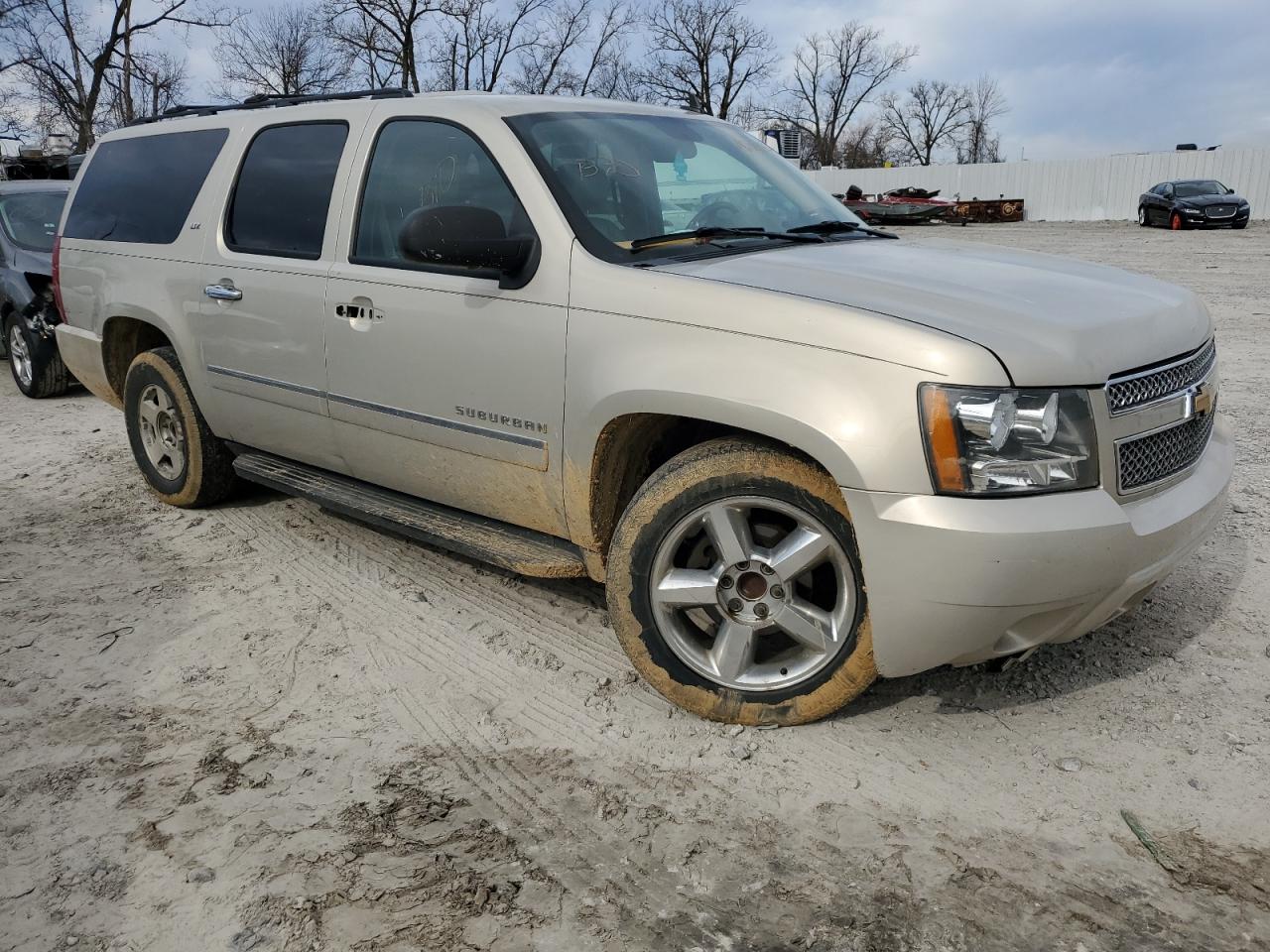 1GNUCKE07AR225968 2010 Chevrolet Suburban C1500 Ltz