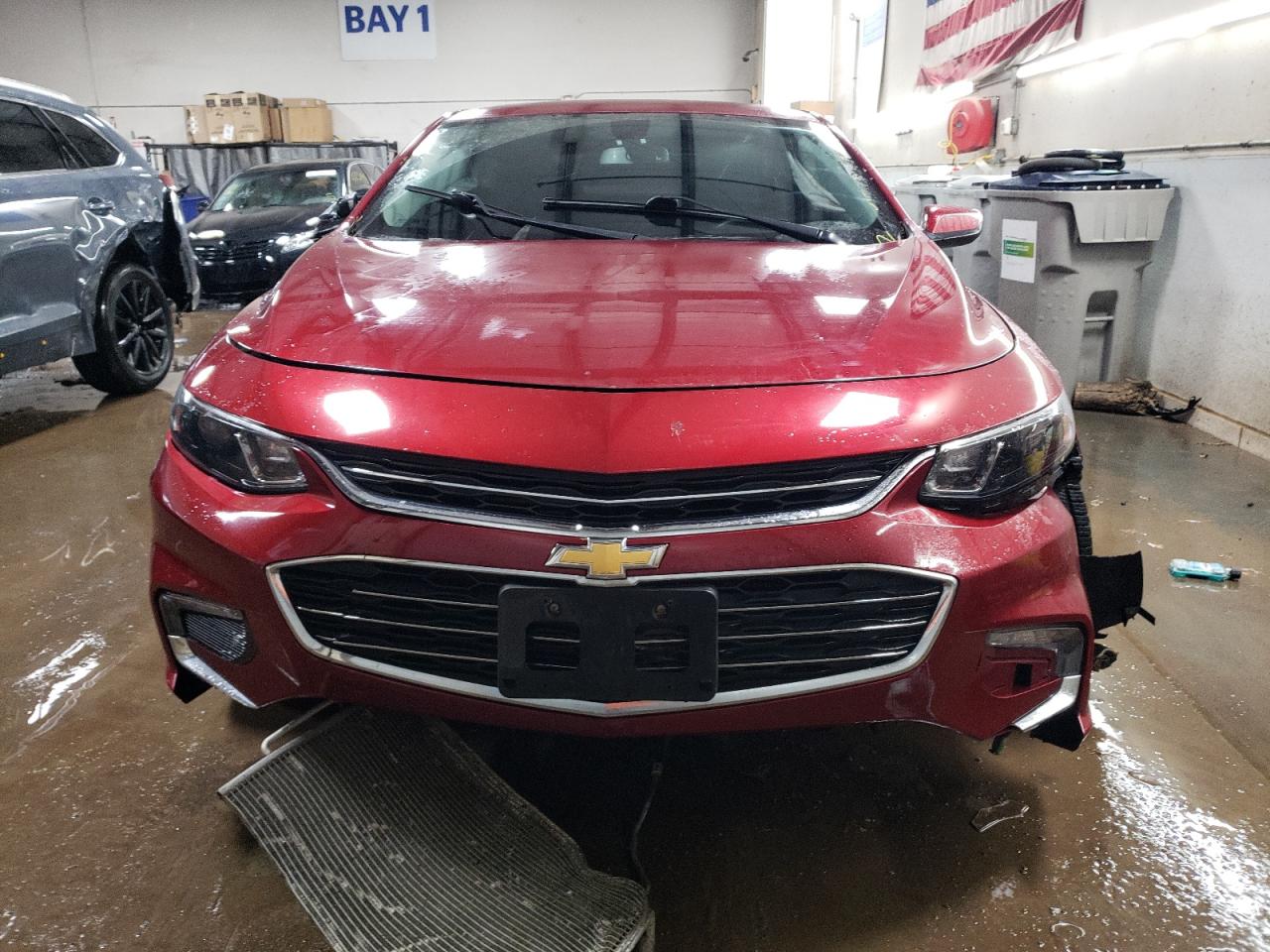 VIN: 1G1ZD5ST6JF260670 2018 CHEVROLET MALIBU