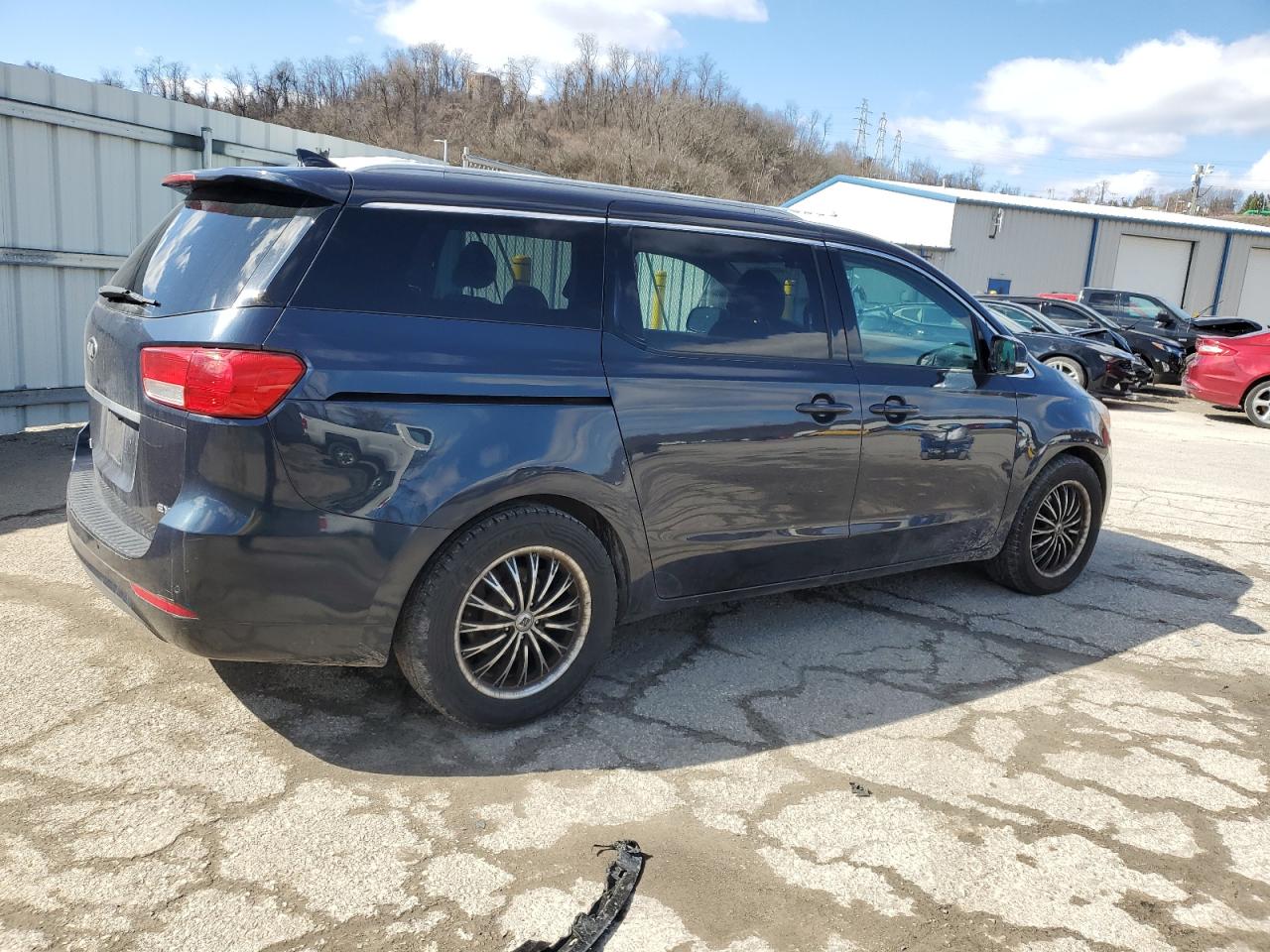 kndmc5c18f6032856 KNDMC5C18F6032856 2015 Kia Sedona Ex