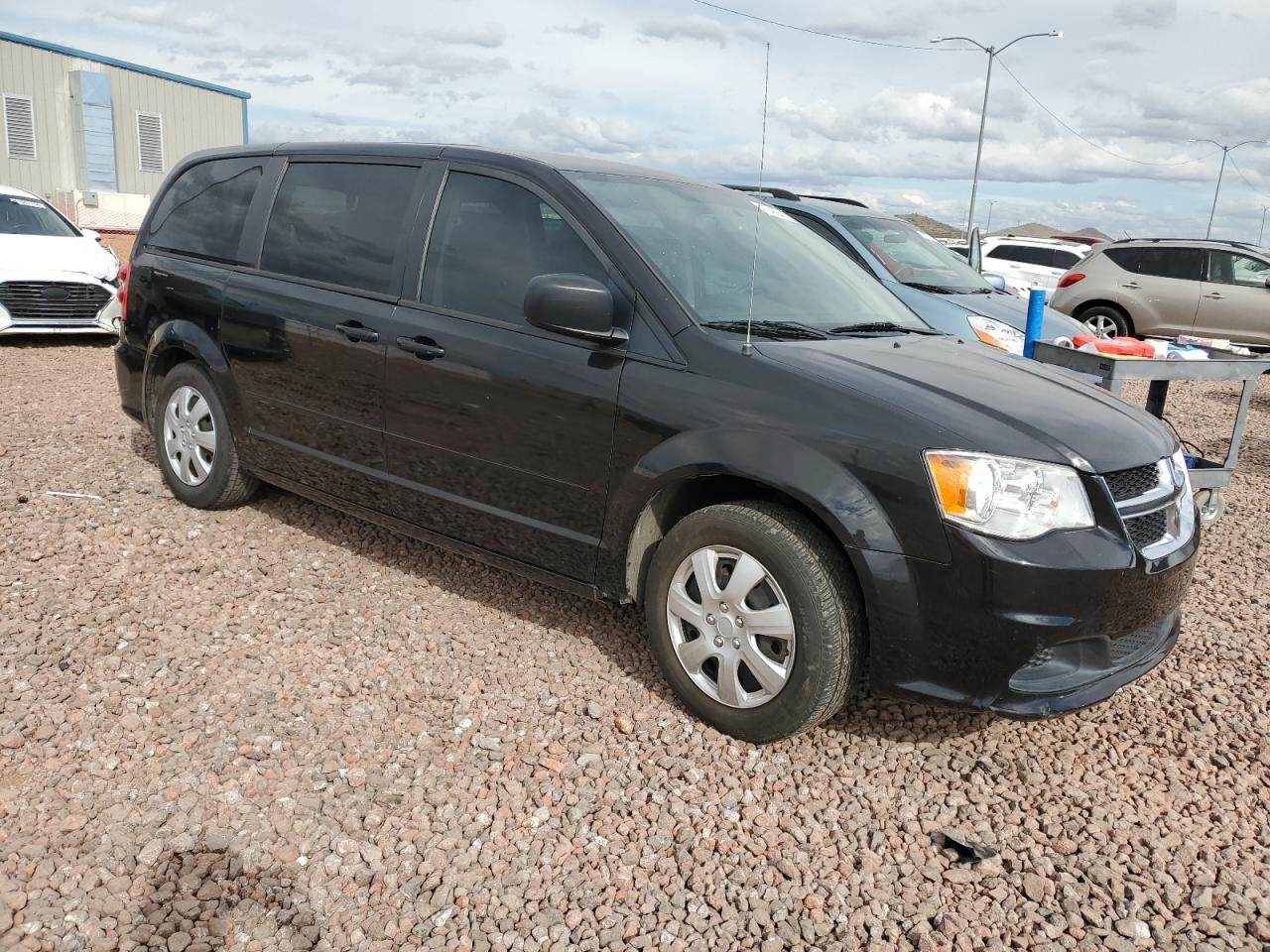 2C4RDGBG5HR605227 2017 Dodge Grand Caravan Se