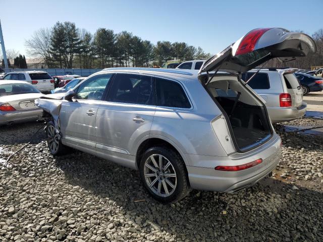 VIN WA1LHAF7XJD028960 2018 Audi Q7, Premium Plus no.2