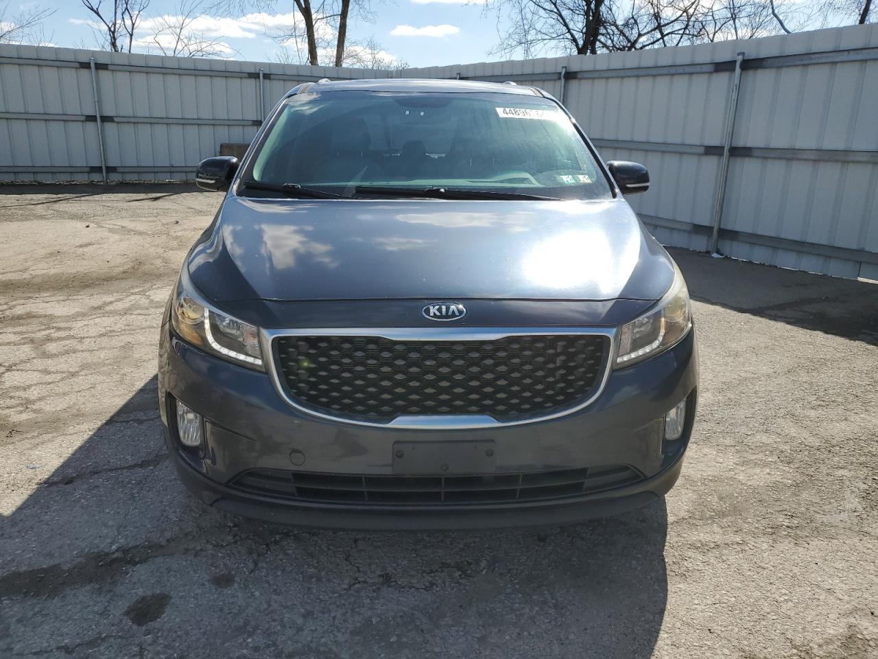 kndmc5c18f6032856 KNDMC5C18F6032856 2015 Kia Sedona Ex