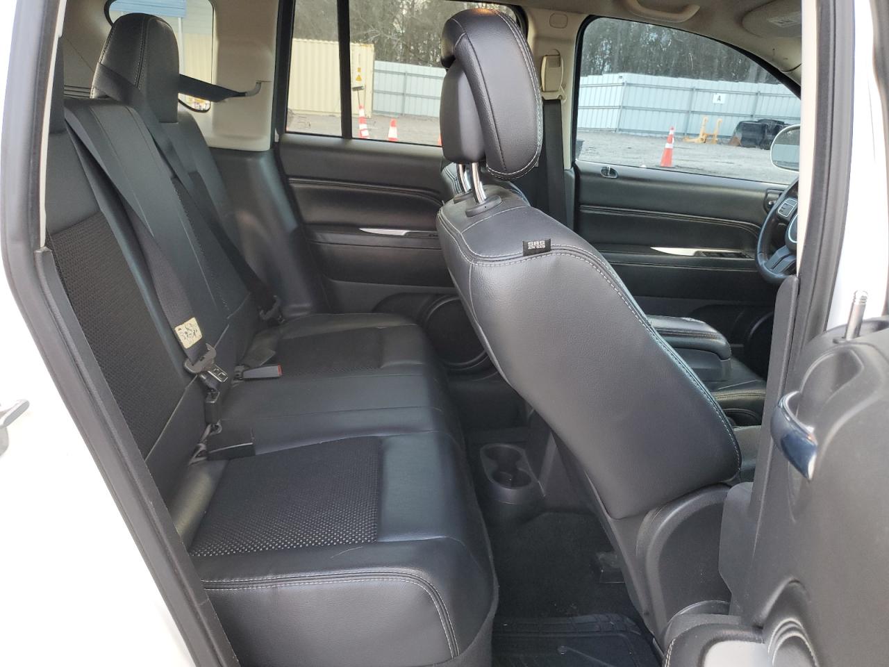 1C4NJCEA0ED540129 2014 Jeep Compass Latitude