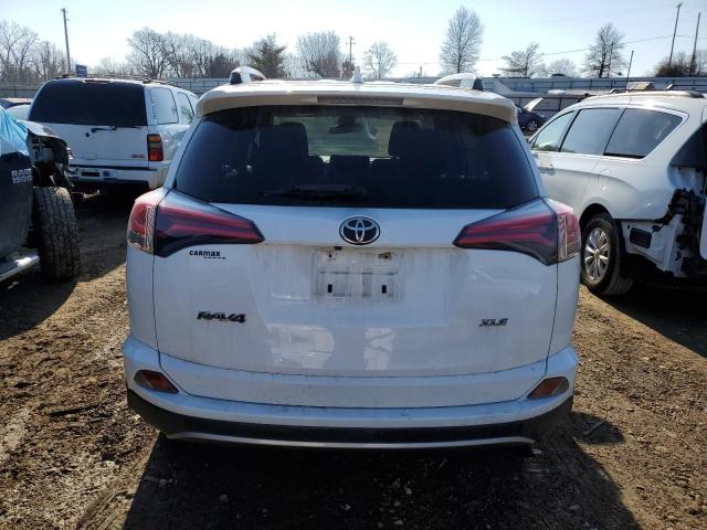 2018 Toyota RAV 4 - Image 6