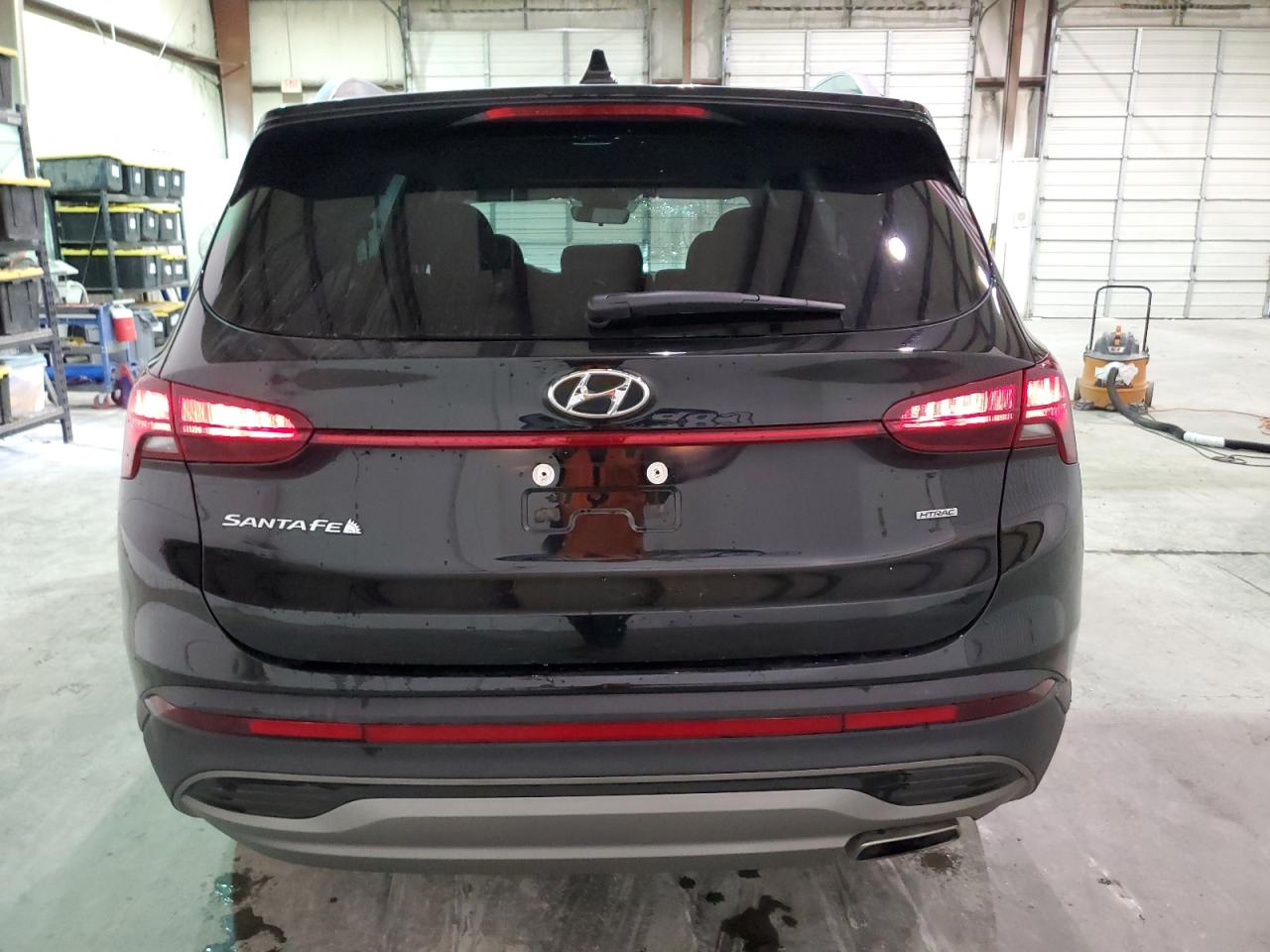 Lot #2340470372 2023 HYUNDAI SANTA FE S