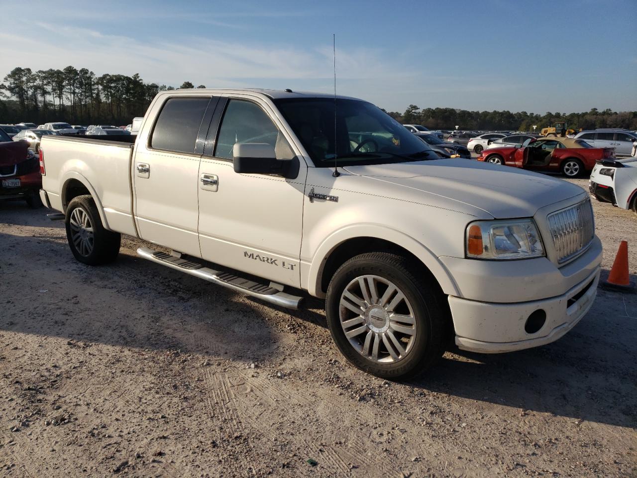 5LTPW16567FJ03840 2007 Lincoln Mark Lt