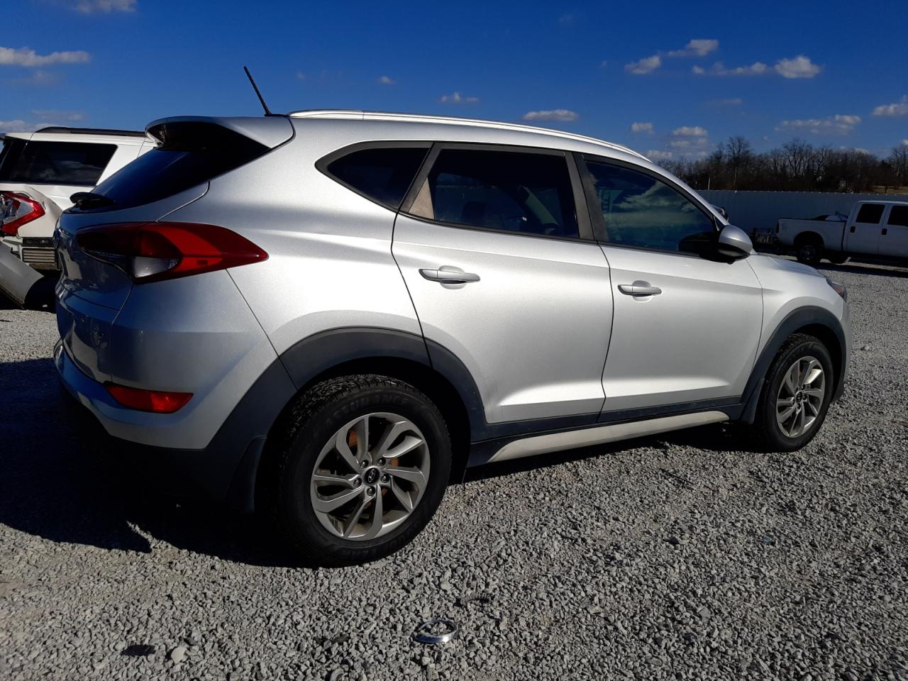 2017 Hyundai Tucson Limited vin: KM8J3CA40HU518074