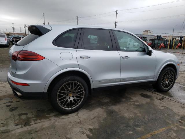 VIN WP1AA2A27HKA83423 2017 Porsche Cayenne no.3