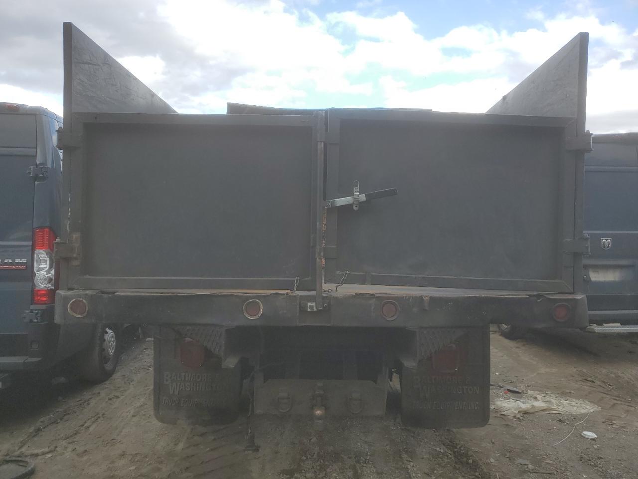 1FDAF56F7YEA36015 2000 Ford F550 Super Duty