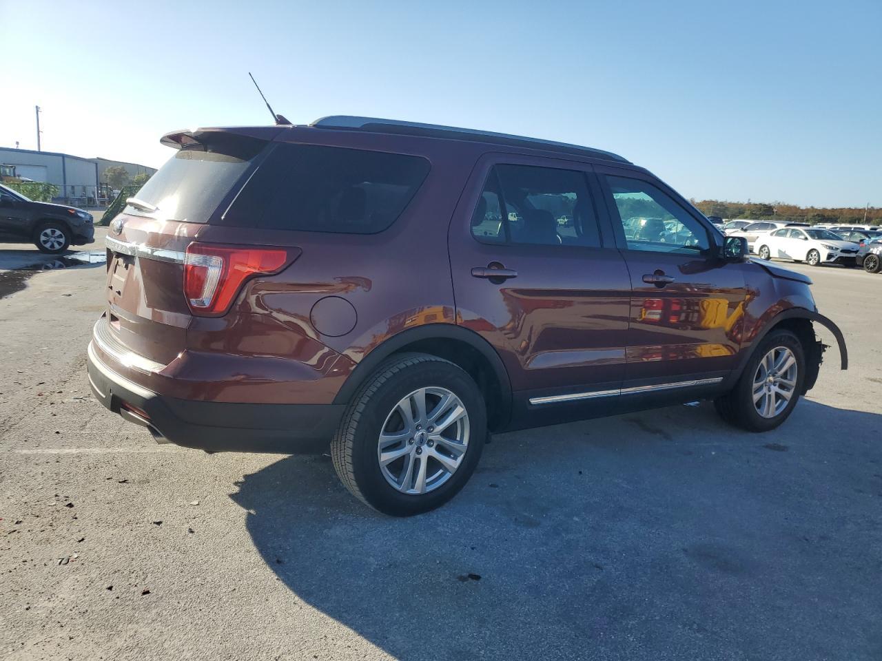 1FM5K7D85JGA76813 2018 Ford Explorer Xlt 1FM5K7D85JGA76813 2018 Ford Explorer Xlt