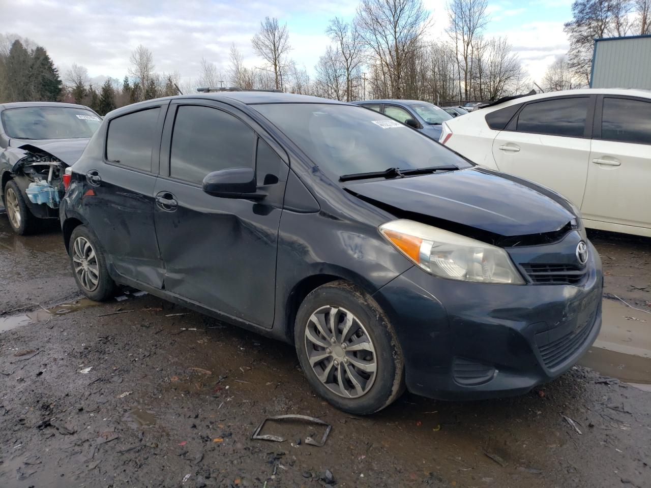 JTDKTUD39DD560559 2013 Toyota Yaris