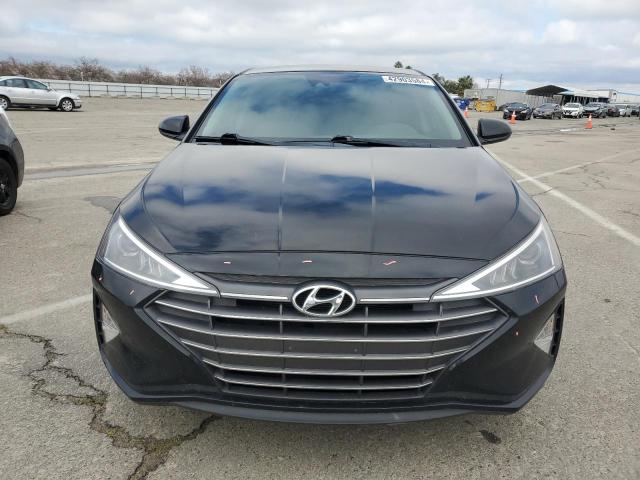 2019 HYUNDAI ELANTRA SE KMHD84LF8KU730294