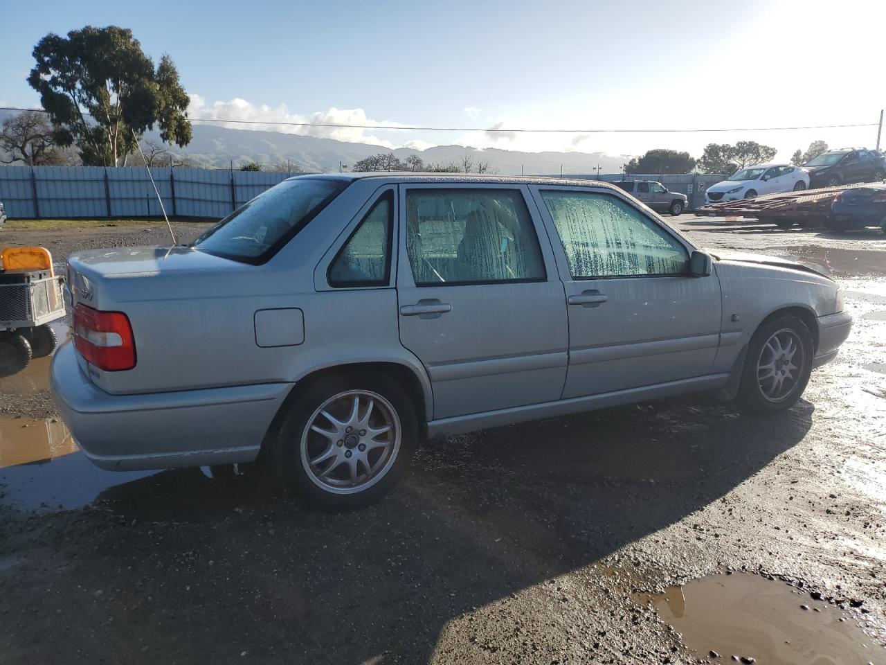 YV1LS56D4Y2661250 2000 Volvo S70 Glt