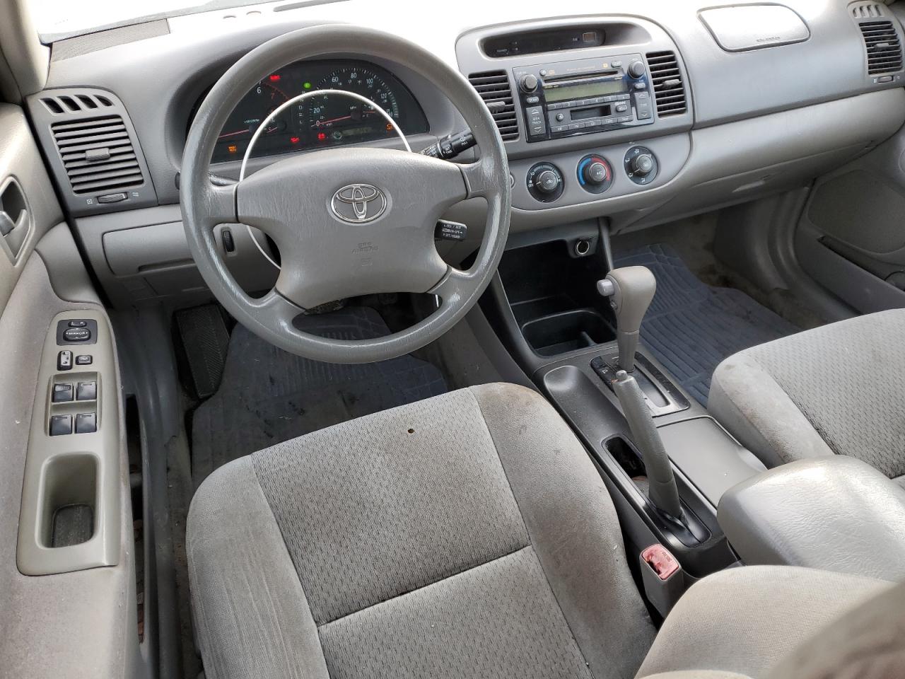 4T1BE32K54U929587 2004 Toyota Camry Le