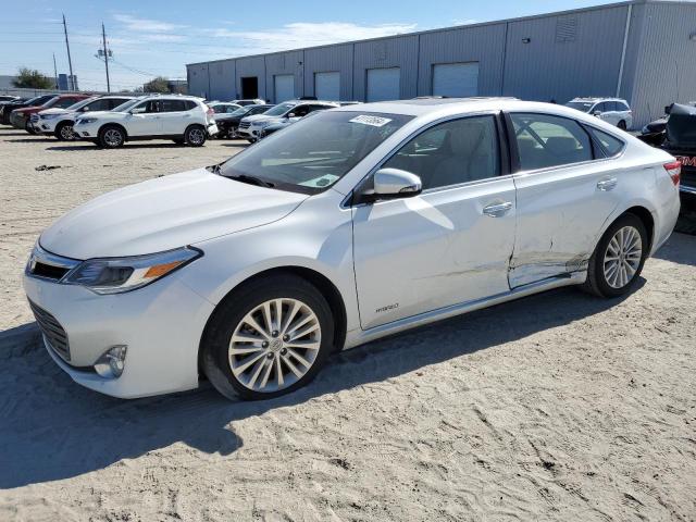 2015 Toyota Avalon Hybrid 