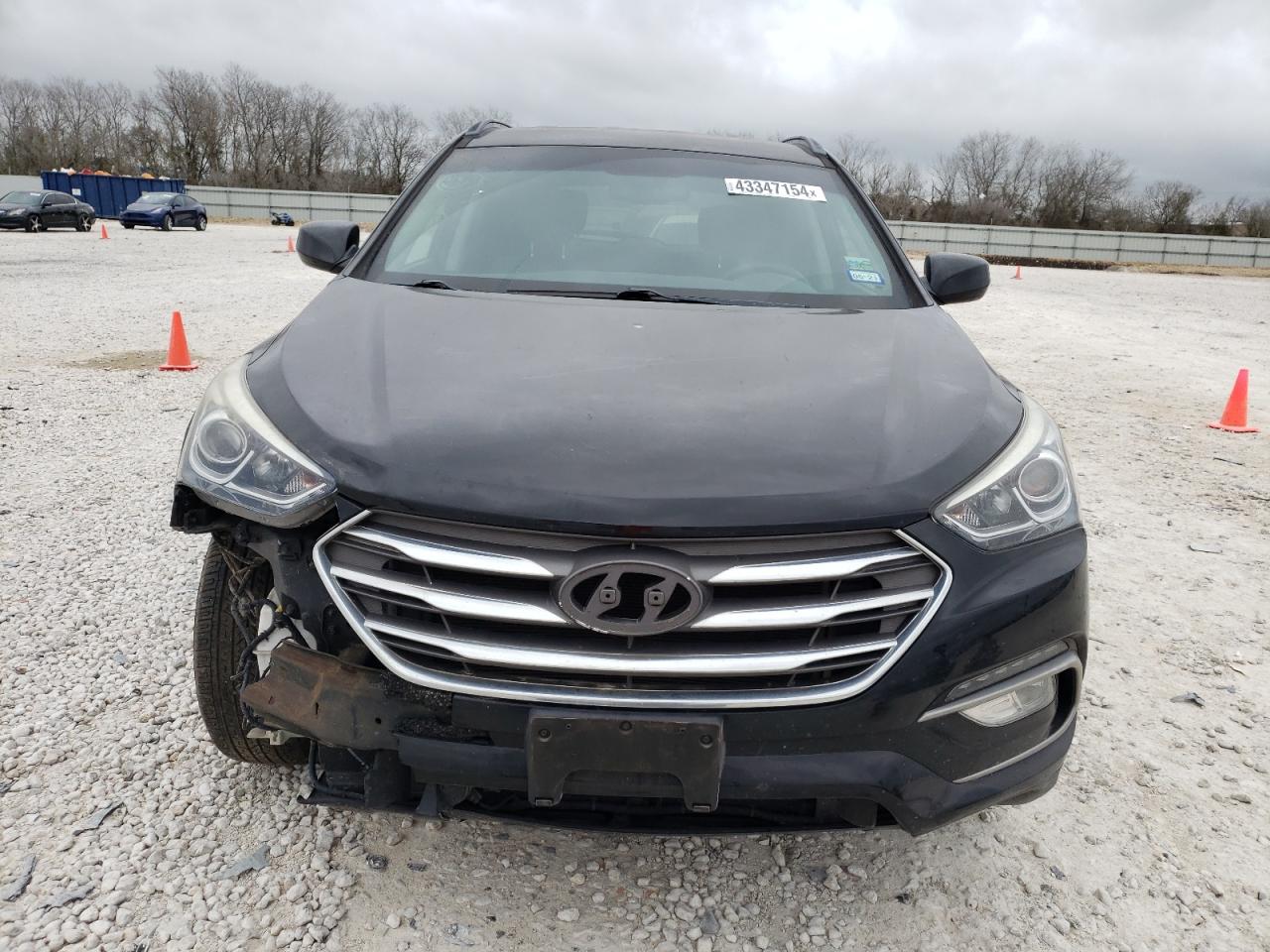 2017 Hyundai Santa Fe Sport vin: 5XYZU3LB0HG423001