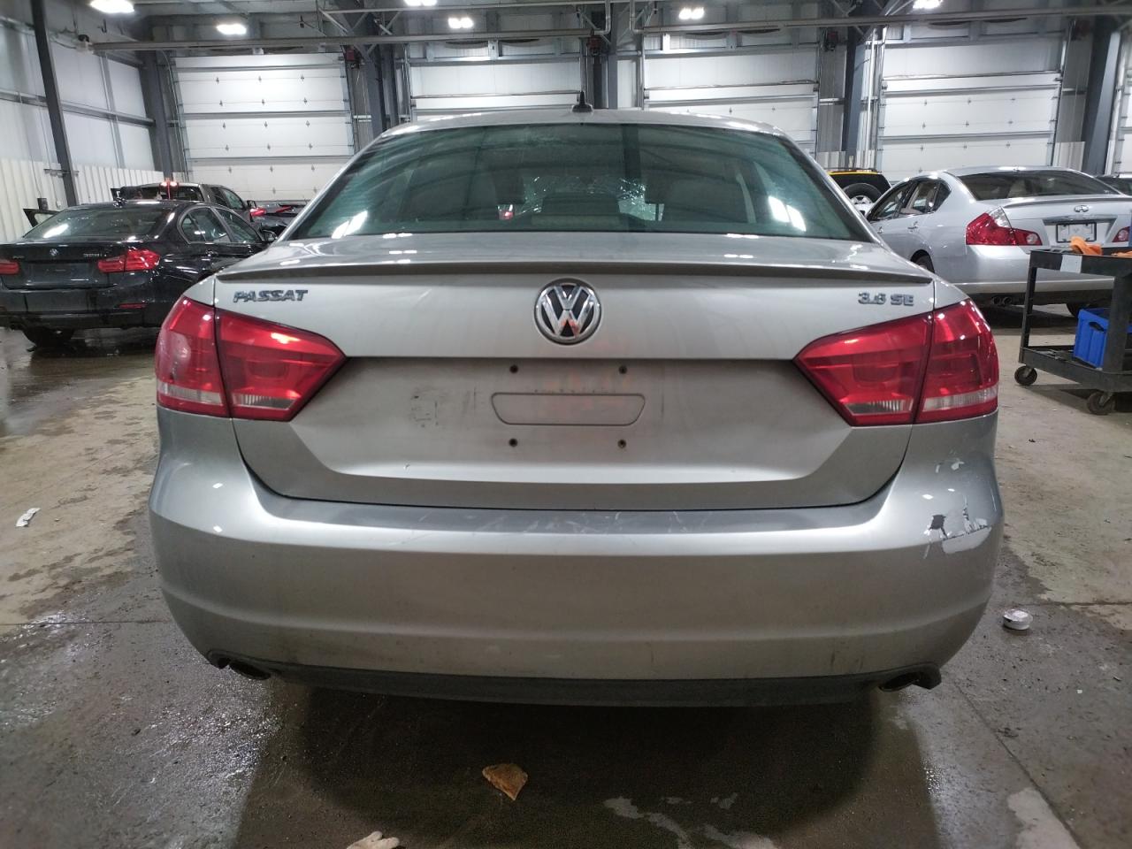 1VWBM7A33DC012840 2013 Volkswagen Passat Se