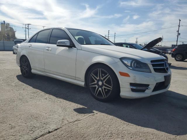 WDDGF4HB3DR272351 2013 MERCEDES-BENZ C-CLASS, photo no. 4