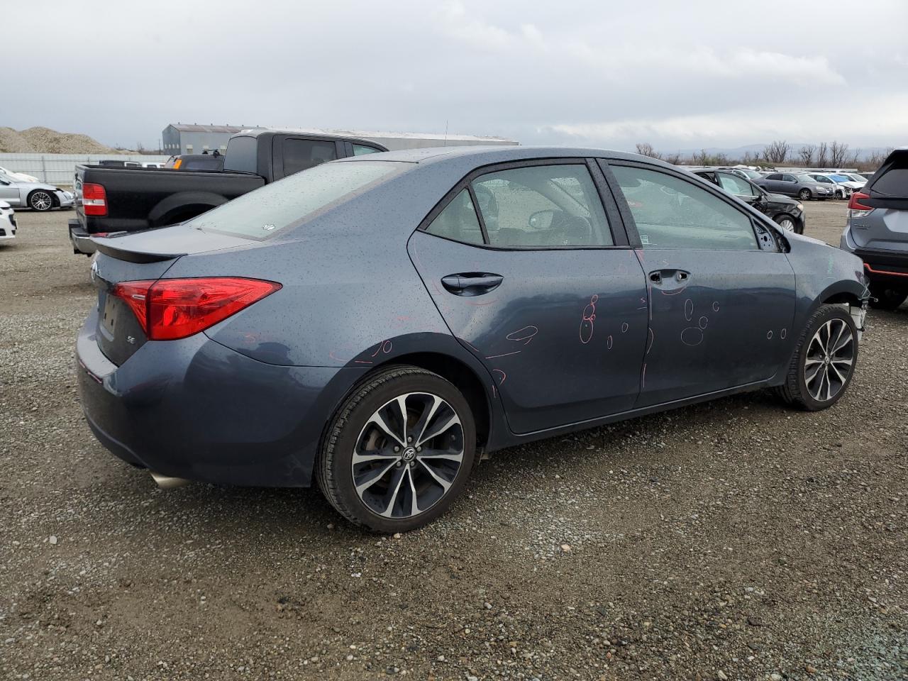 2018 Toyota Corolla L vin: 2T1BURHE3JC011017