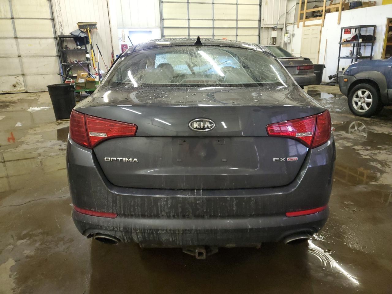 KNAGN4A75B5159926 2011 Kia Optima Ex
