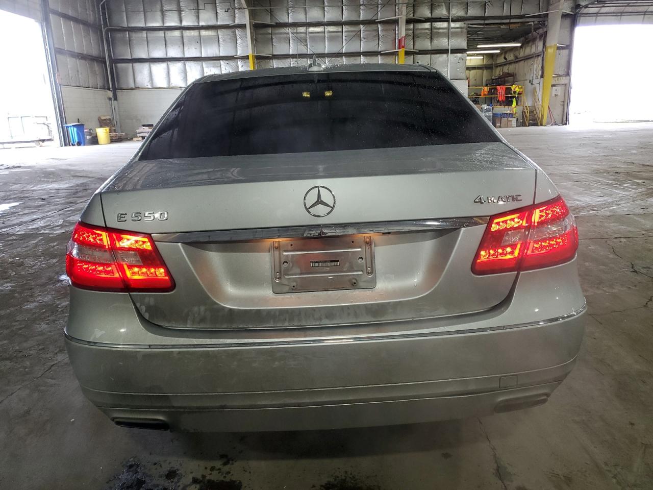 WDDHF9AB3BA412356 2011 Mercedes-Benz E 550 4Matic