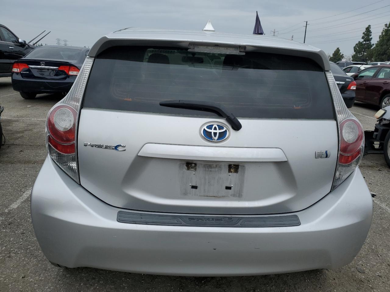 JTDKDTB30E1573956 2014 Toyota Prius C