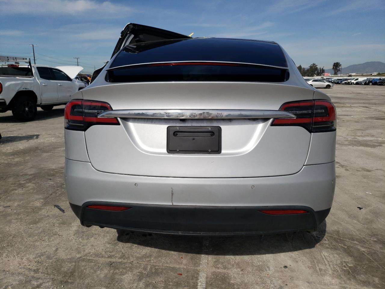 5YJXCBE21GF005778 2016 Tesla Model X