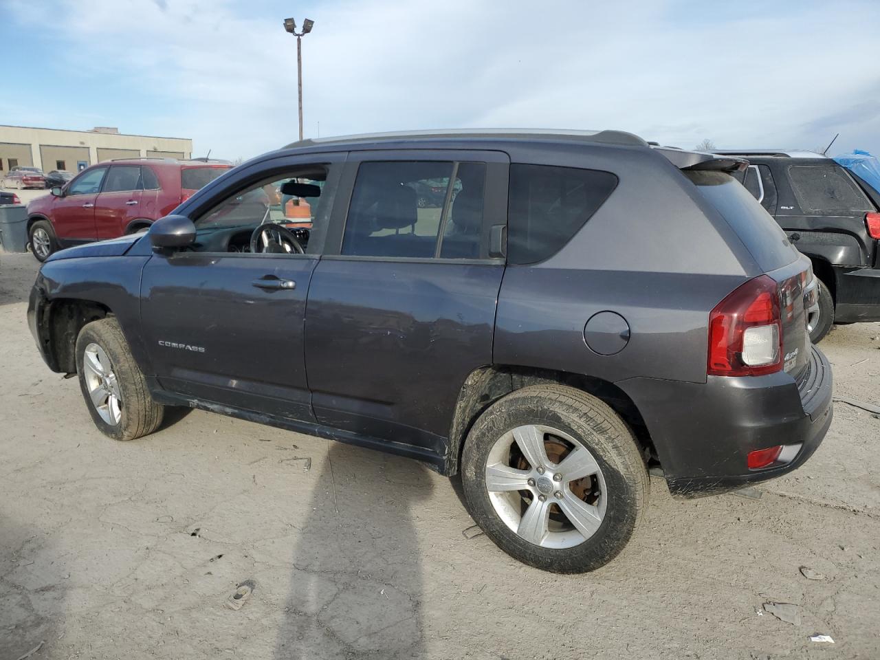 1C4NJDEB1FD272031 2015 Jeep Compass Latitude