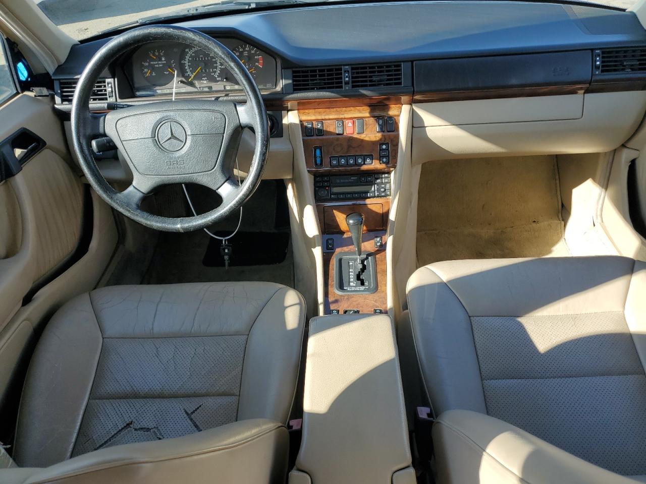 WDBEA34E1RC126615 1994 Mercedes-Benz E 420