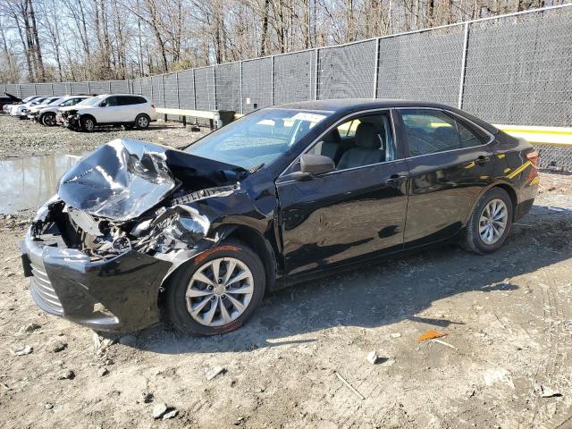 Lot #2452795439 2015 TOYOTA CAMRY LE salvage car