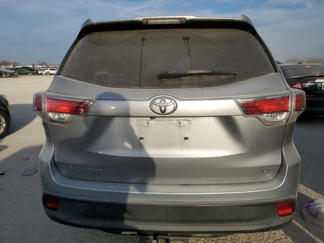 VIN 5TDZKRFHXFS079069 2015 Toyota Highlander, LE no.6