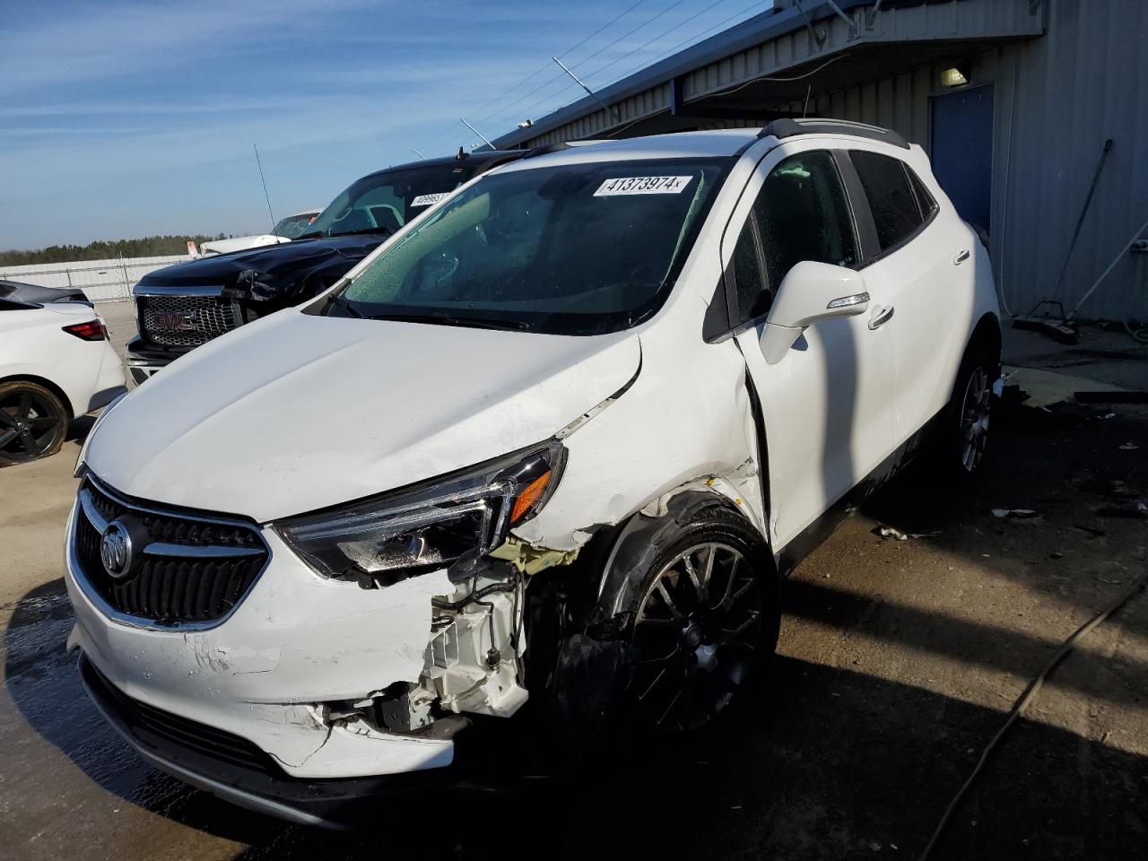 2018 Buick Encore Sport Touring vin: KL4CJ1SB1JB593592