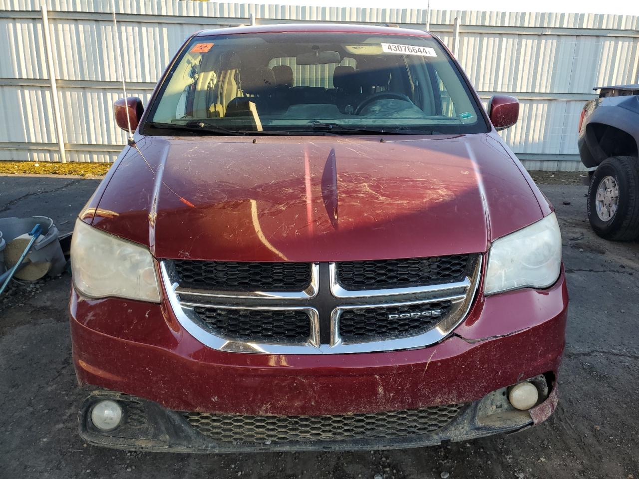 2D4RN5DG9BR738436 2011 Dodge Grand Caravan Crew