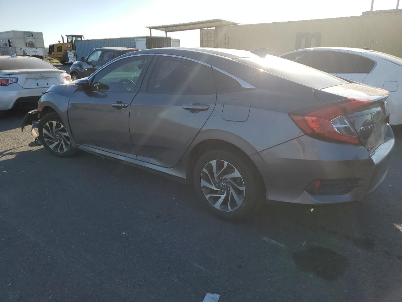 2018 Honda Civic Ex vin: 19XFC2F77JE209553