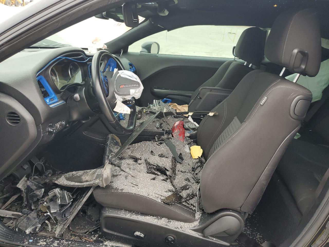 VIN: 2C3CDZAG1KH744159 2019 DODGE CHALLENGER