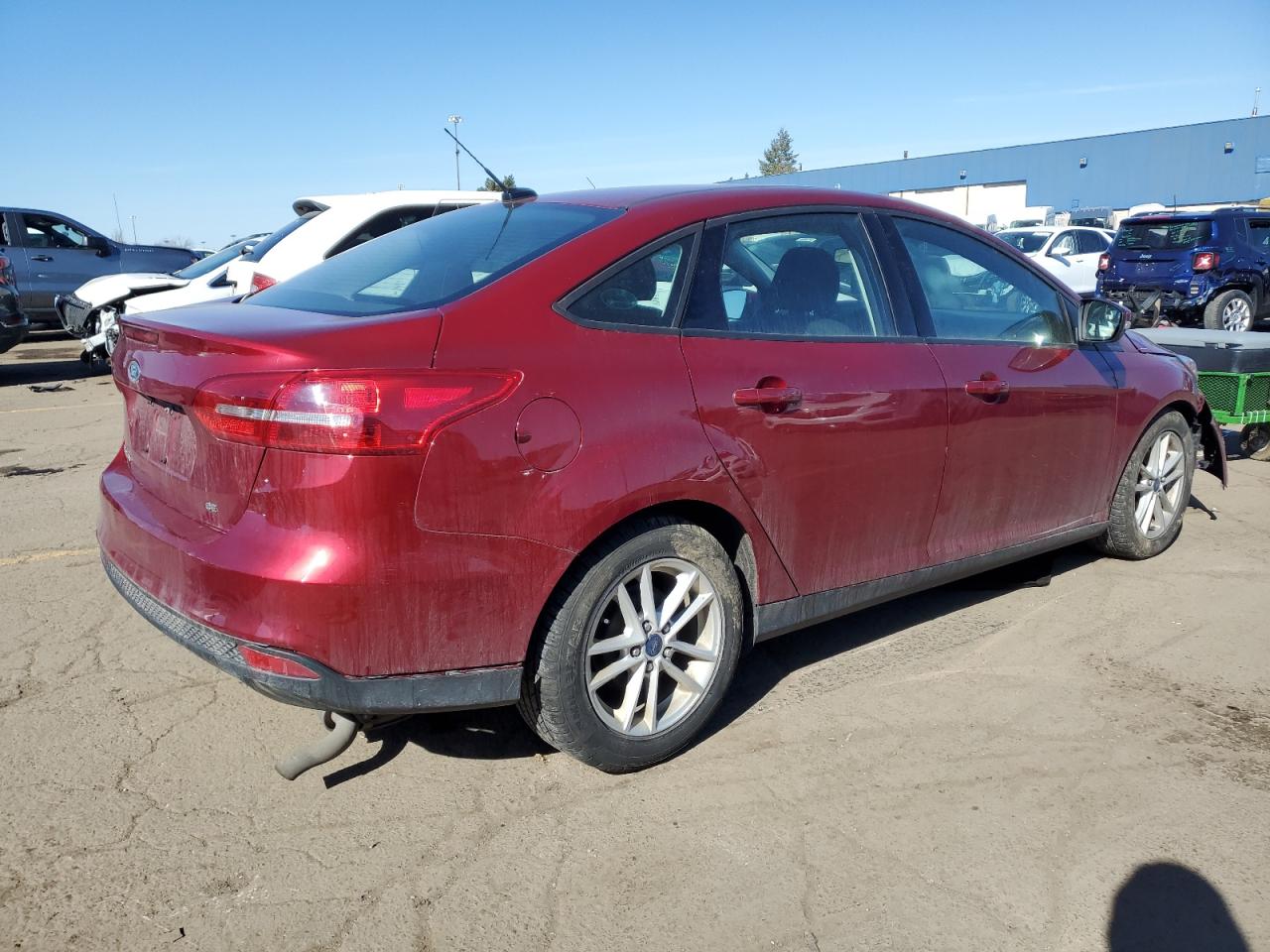 VIN: 1FADP3F25HL276276 2017 FORD FOCUS