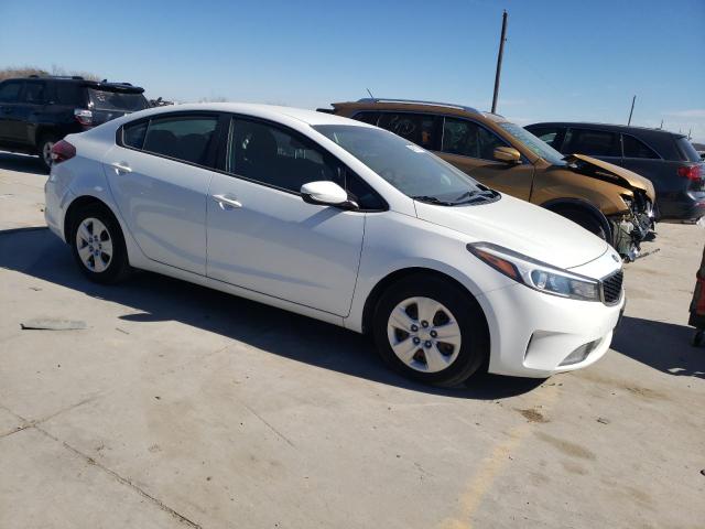 3KPFK4A72JE202516 2018 Kia Forte Lx