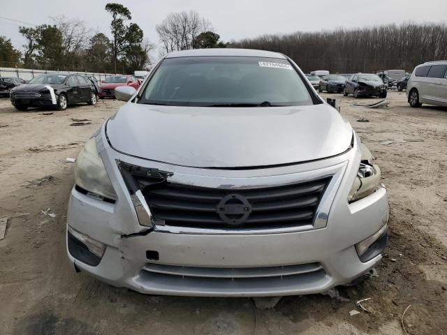 2015 Nissan Altima - Image 5