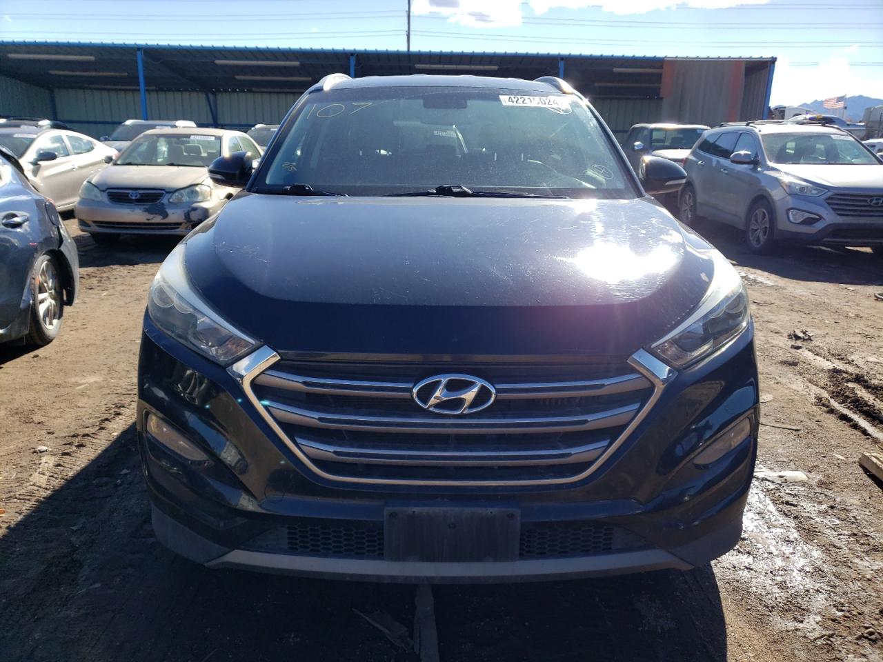 Lot #2340565250 2016 HYUNDAI TUCSON LIM