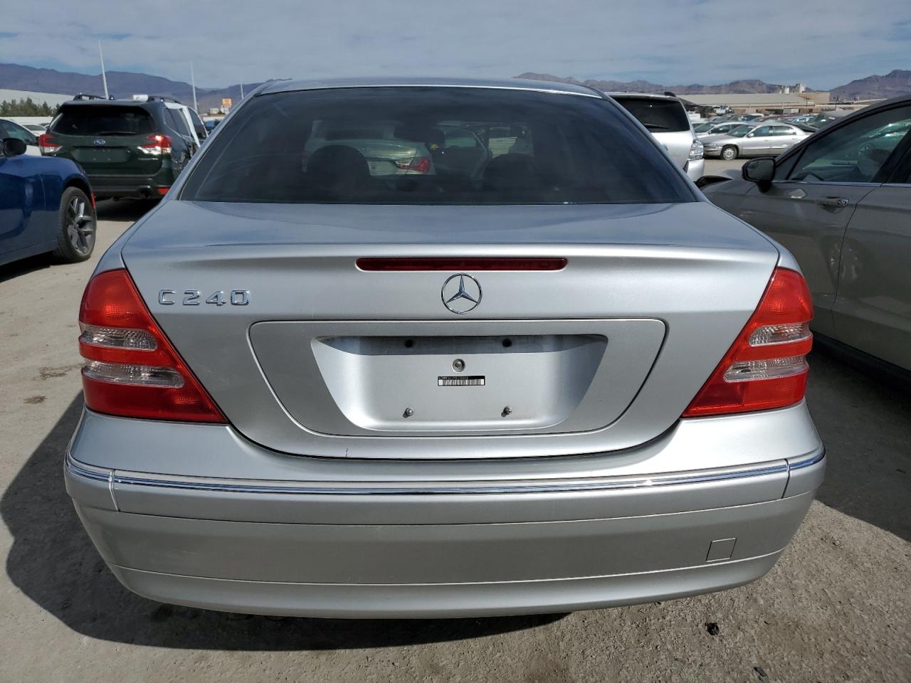 WDBRF61J74E015666 2004 Mercedes-Benz C 240