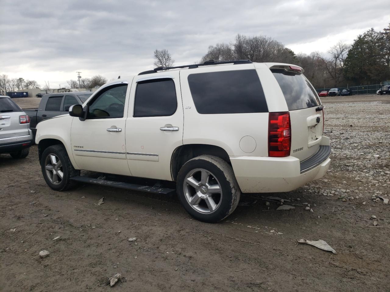 1GNSKCE03BR331481 2011 Chevrolet Tahoe K1500 Ltz