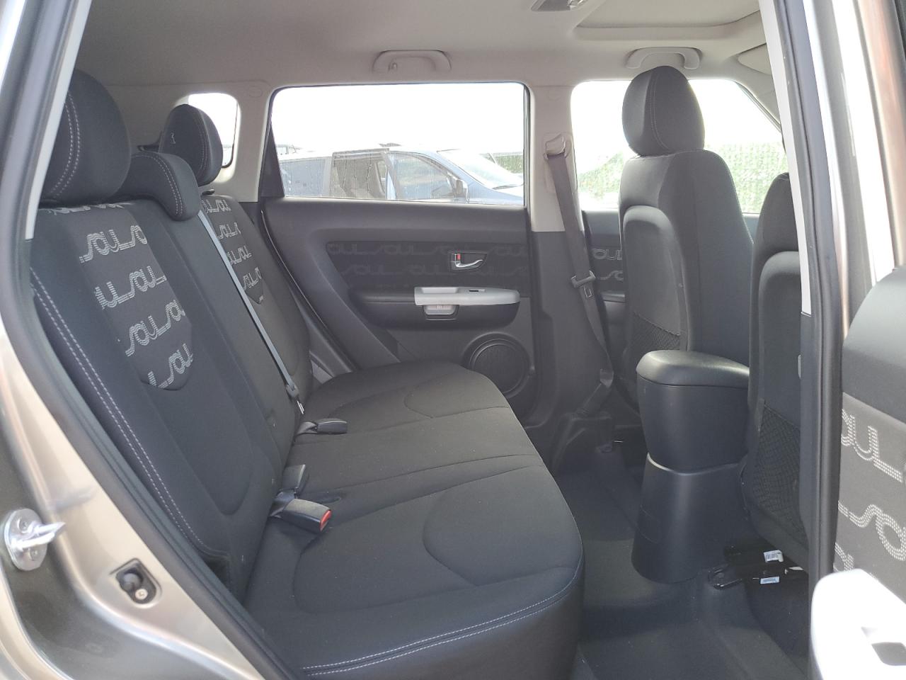 KNDJT2A62C7372865 2012 Kia Soul +