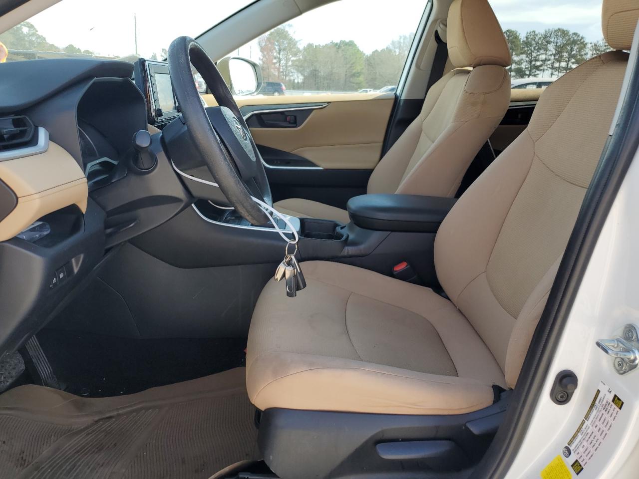 2T3K1RFV2MW122230 2021 Toyota Rav4 Le